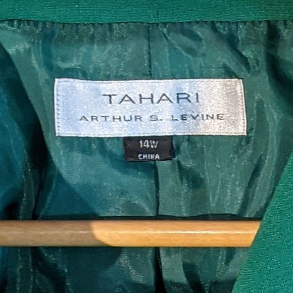 Tahari Green with Black Buttons Blazer_Size 14W - Picture 4 of 9